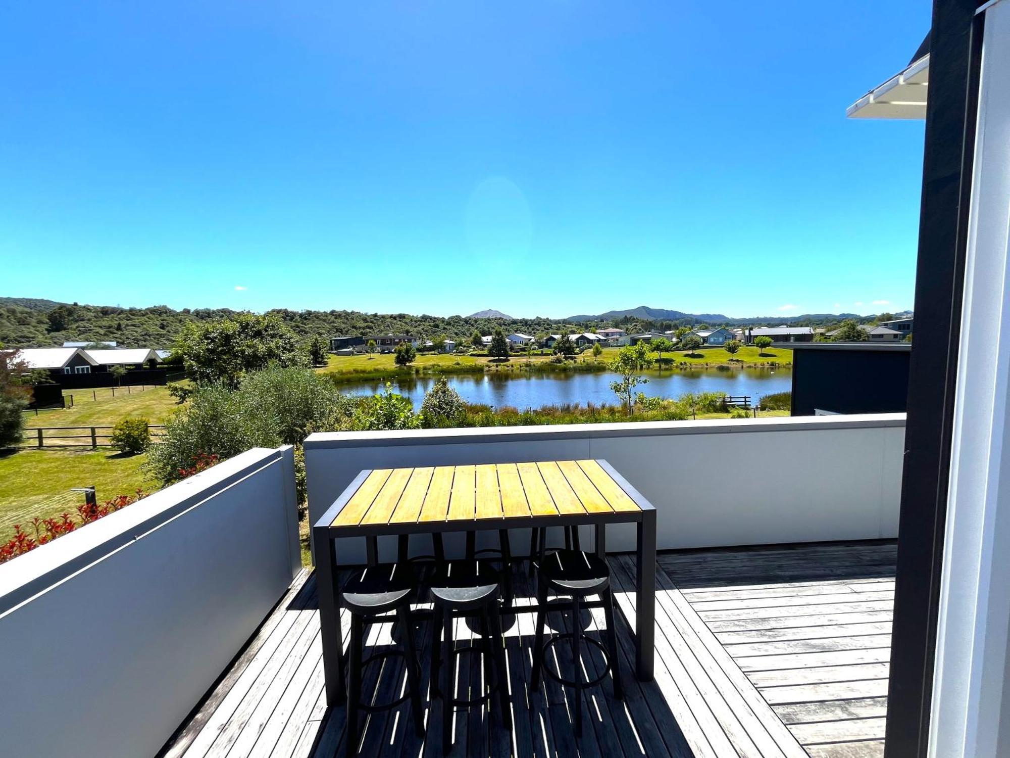 Large And Luxurious At The Lake Kinloch Bagian luar foto